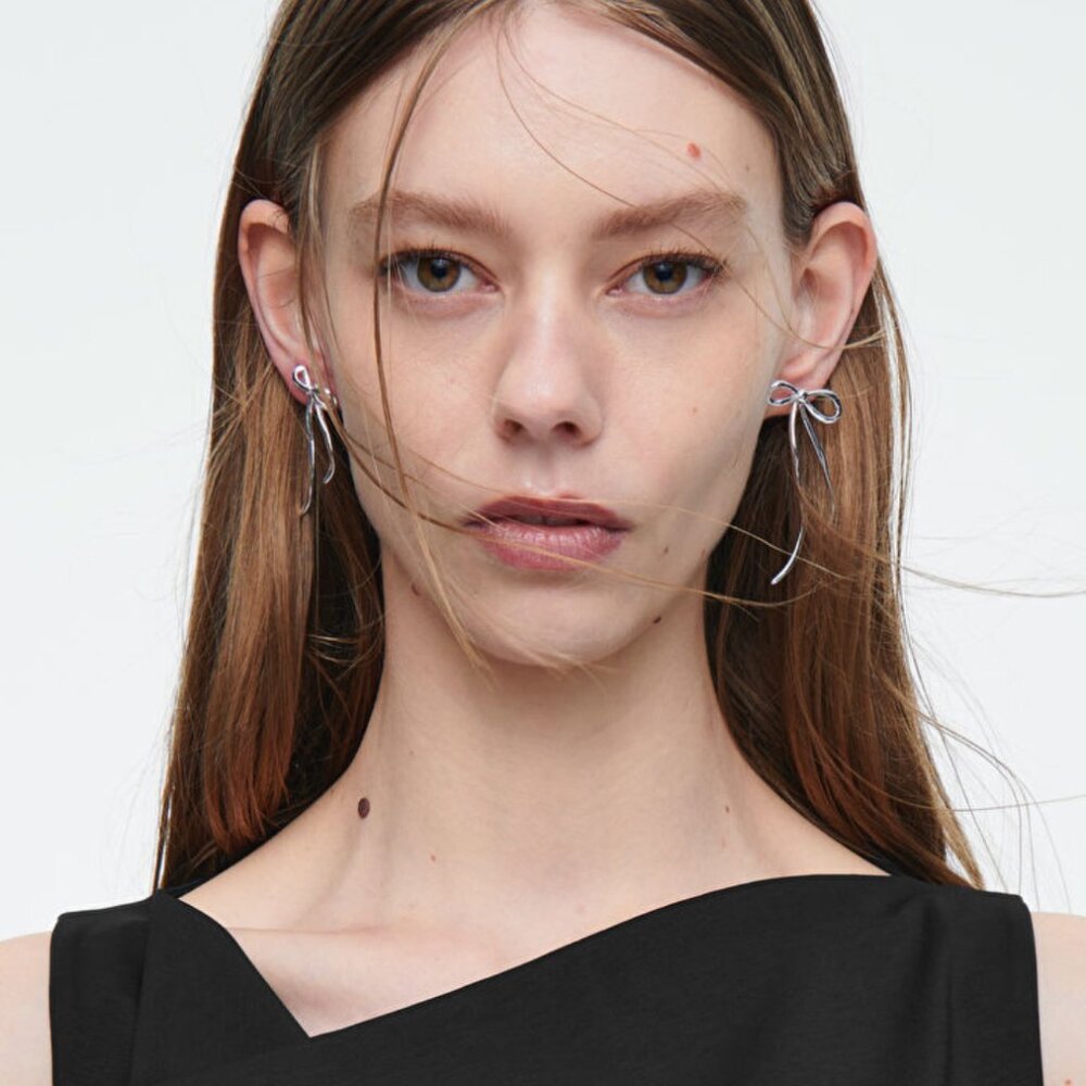 NWT COS Mismatched Bow Earrings Silver